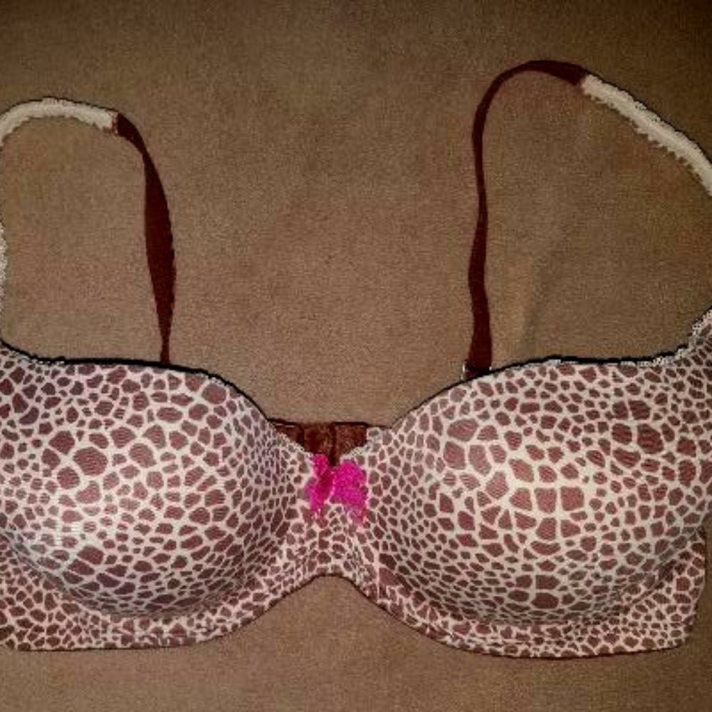 VICTORIA'S SECRET BRA 38B
